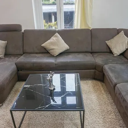 In - Charmante 3-zimmer-oase Mit Kamin Und Badewanne
