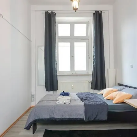 In - Charmante 3-zimmer-oase Mit Kamin Und Badewanne Apartment *