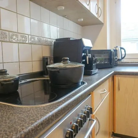 In - Charmante 3-zimmer-oase Mit Kamin Und Badewanne Apartment *