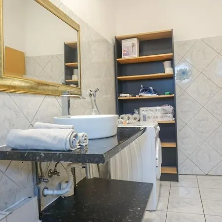 In - Charmante 3-zimmer-oase Mit Kamin Und Badewanne Wuppertal