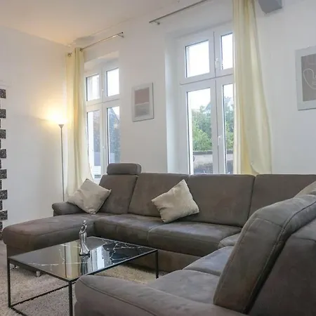 In - Charmante 3-zimmer-oase Mit Kamin Und Badewanne Apartmán