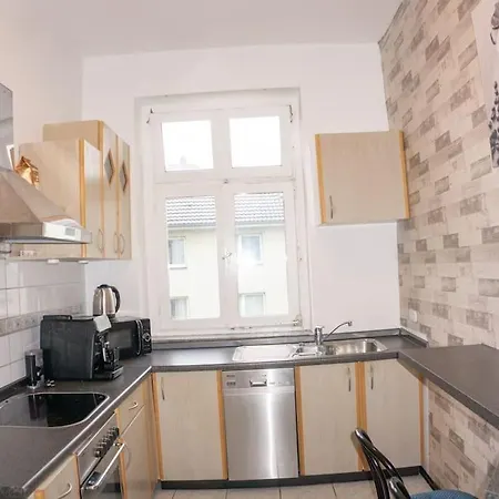 Apartment In - Charmante 3-zimmer-oase Mit Kamin Und Badewanne *